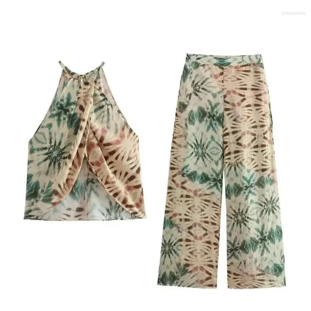 SUIT FLORAL PRINTED SET HALTER NECK WIDE LEG PANTS SIZE M/L NWT
